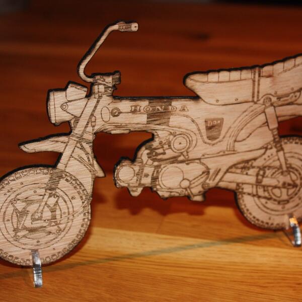 Moto Honda – découpe bois
